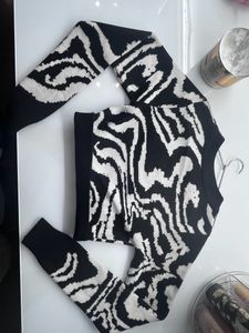 Forever 21 Black N White Cardigan Sweater Brandnew