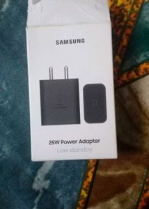 Samsung&#39;s Original Charger With Box And Warranty