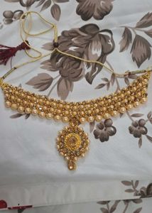 Choker Set With Mang Tika