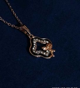 Elegant Gold Necklace