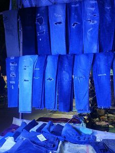 All Types Jeans Available Ladies And Men