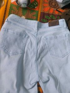 Wide Leg Jeans - Light Wash