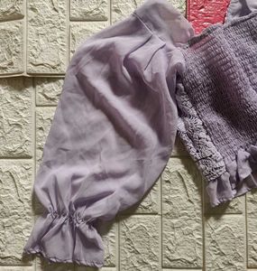 Puff Sleeve Crop Top 💗