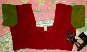 Women Beautiful Maroon Sareewith Blouse