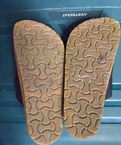 Unisex sandal