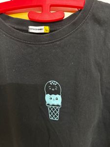 Black Tee