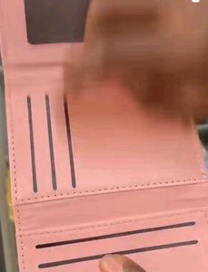 Adorable Mini Wallet 💚