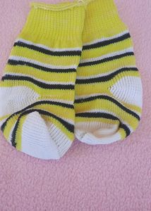 8 Set Cap,booties And Mittens Combo