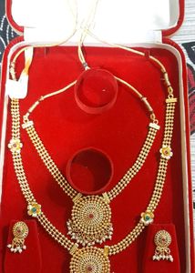 Necklace Set