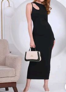 Elegant Black Maxi Dress