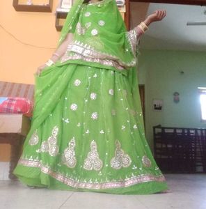 Gotapatti Rajputi poshak with Jardoshi work