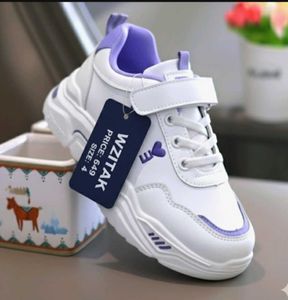 gen_z boys and girl shoes