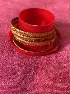 Set of 4 Gold Tone Bangles