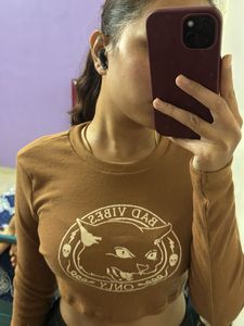 Brown &#34;Bad Vibes Only&#34; Graphic Crop Top