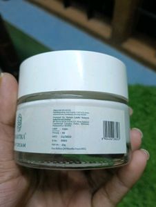 Dhartika Day Cream