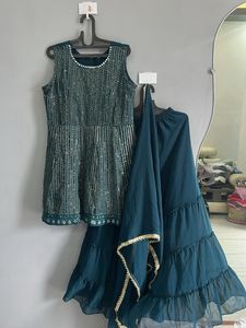 Teal Embellished Kurta Set (XL)