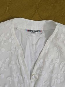 Embroidered White waist coat bust 34/36