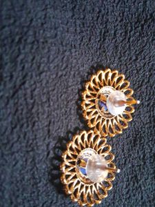 Gold Tone Flower Earrings