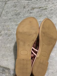 Vishudh Women Pink Solid Flats