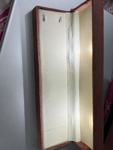 LED Premium Seude Chain Box