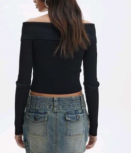 Black Ribbed Crop Top