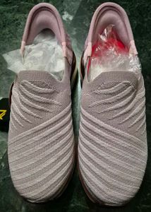 Brand New Women Sport Shoes In Size 4