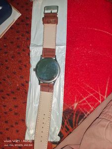New Men Watch Working