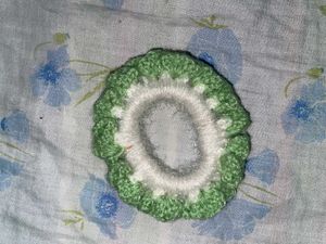 Green &amp; White Scrunchies
