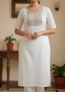 White Embroidered Kurta👗& Trouser👖set