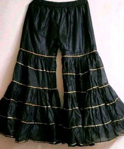 Elegant Black Garara