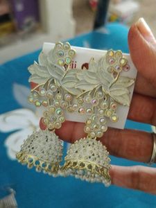 Stylish Jhumka Earrings