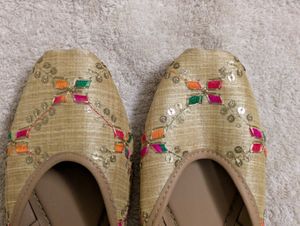Beige Punjabi Juttis Size 36