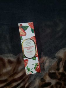 Body Mist ( Strawberry)