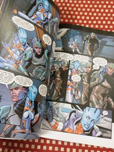 Comics City of Roses &amp; Mass Effect Redemption