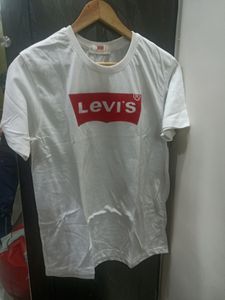 Levi's White Print T-shirt Size XL