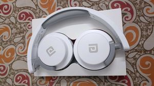 Portronics MUFFS M2 Wireless Headphones