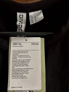 H&amp;M Black Cropped Tee - New with Tags