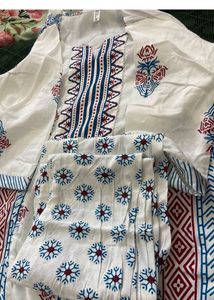 White Floral Embroidered Kurta Set
