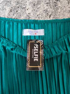Brand New Emerald Green Pleated Co Ord  Set