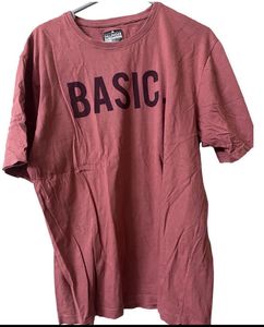 Basic Burgundy Graphic T-Shirt