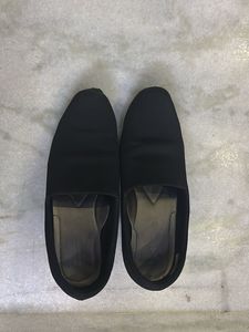 Women Black Sold Plumps