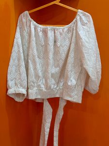 white beautiful crop top