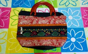 Handbag with Wooden Handle