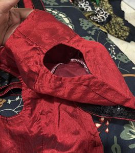 Black And Red Combo Saree With Stitched Blouse