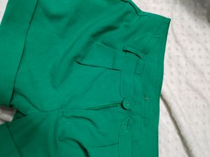 Brand New Green Shorts 💚