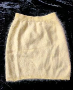 Strechable Woolen Skirt
