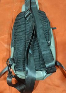 Casual Waterproof Bag/🎒+ PhoneCharging System