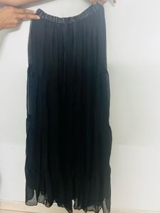 Combo black and white skirt