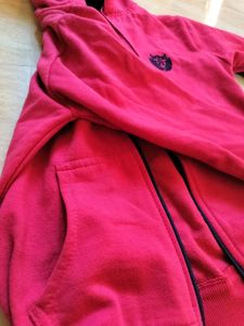 Sweater In Good Quality And Color  12- 16 Yrs