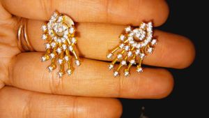 Gold Tone Jewelry Set